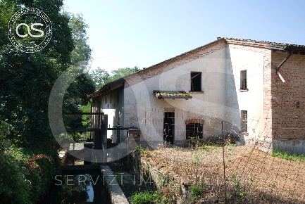 Foto Rustico in via Mulino, Verolanuova Cadignano di 812 m² con 13 locali