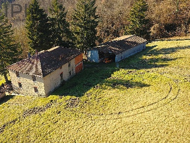 Foto Rustico in Loc. Laione - Bricco, Cengio Bormida Genepro di 450 m²