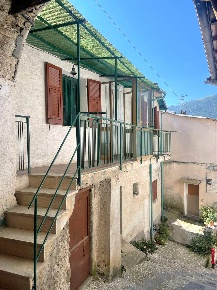 Foto Rustico in Via Cavour, Cosio d'Arroscia di 80 m² con 4 locali