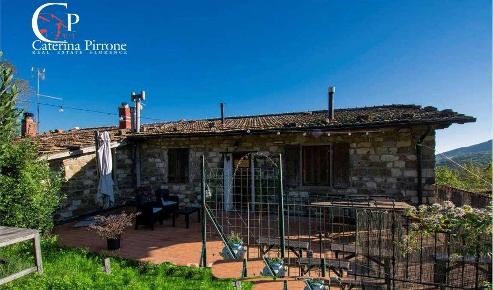 Foto Rustico in via delle Croci dell'Alberaccio, Pontassieve di 400 m²