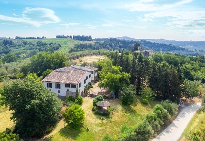 Foto Rustico a Montespertoli di 880 m² con 21 locali in vendita