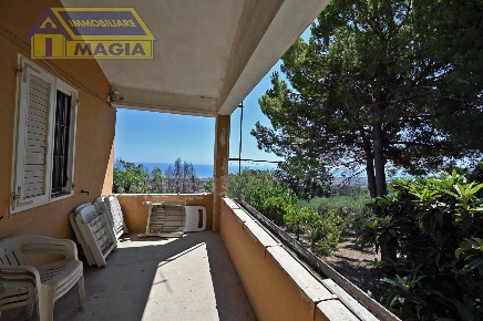 Foto Rustico a Tortoreto Tortoreto Lido di 165 m² con 6 locali in vendita