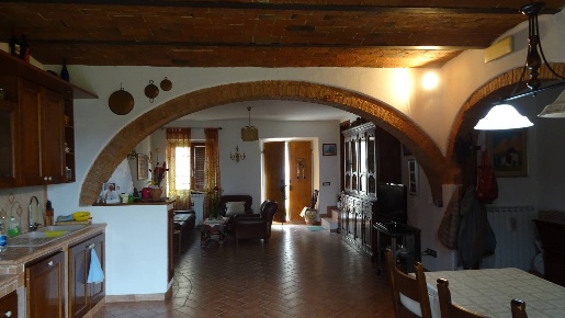 Foto Rustico a Montespertoli di 200 m² con 8 locali in vendita