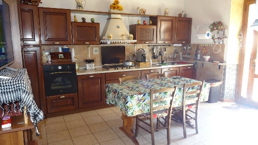 Foto Rustico a Montespertoli di 250 m² con 7 locali in vendita