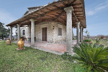 Foto Rustico in Strada Provinciale Bomarzese, Bomarzo Centro di 200 m²