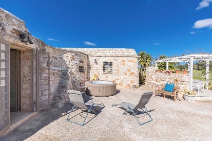 Foto Baita in Contrada Chianchizzo, Ostuni di 90 m² con 3 locali in vendita