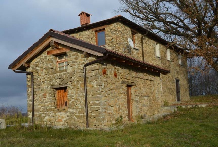 Foto Rustico in nizè, Piana Crixia di 170 m² con 6 locali in vendita
