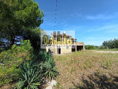 Foto Rustico in Contrada Pagliare, Monsampolo del Tronto di 210 m²