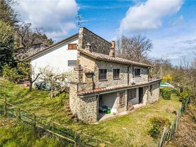 Foto Rustico in Fraz. Ponibbiale, Piegaro Ponibbiale di 275 m² con 7 locali