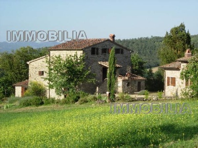 Foto Rustico in -, Monterchi di 350 m² con 12 locali in vendita