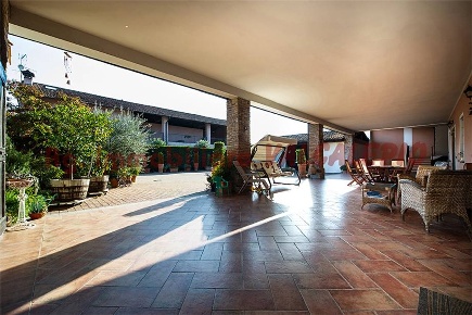 Foto Rustico in Via Olmi 18, Chiari di 423 m² con 5 locali in vendita