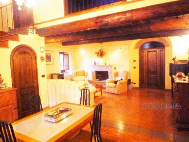 Foto Rustico in -, Anghiari di 300 m² con 10 locali in vendita