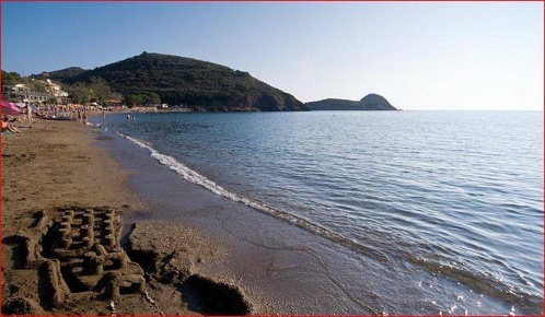 Foto Rustico in -, Capoliveri Centro di 120 m² con 8 locali in vendita