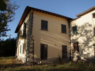 Foto Villa unifamiliare a Rufina di 600 m² con 21 locali in vendita