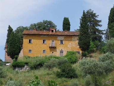 Foto Rustico a Rufina Centro di 580 m² con 10 locali in vendita