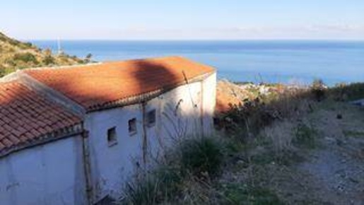 Foto Rustico a Cefalù di 362 m² con 9 locali in vendita