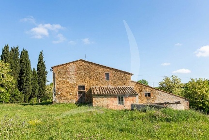 Foto Rustico a Torrita di Siena Montefollonico di 745 m² con 24 locali
