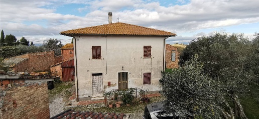 Foto Rustico a Montepulciano Centro di 275 m² con 10 locali in vendita