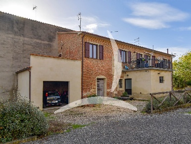 Foto Rustico a Montepulciano di 250 m² con 7 locali in vendita