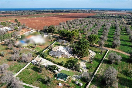 Foto Rustico in Contrada Serranova, Carovigno Serranova di 154 m²