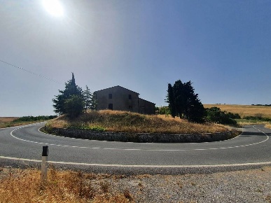 Foto Rustico a Radicofani Centro di 337 m² con 5 locali in vendita