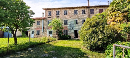 Foto Rustico in via praz  89, Teglio Veneto Centro di 108 m² con 5 locali