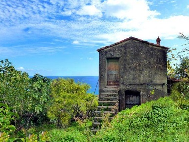 Foto Rustico a Bordighera di 40 m² con 2 locali in vendita