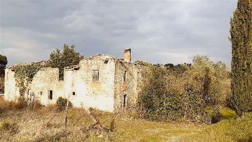 Foto Rustico a Lastra a Signa di 510 m² con 15 locali in vendita