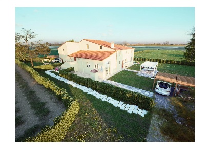 Foto Rustico a Signa Sant'Angelo, Vingone di 480 m² con 10 locali