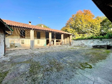 Foto Rustico a Manerbio Centro di 196 m² con 12 locali in vendita