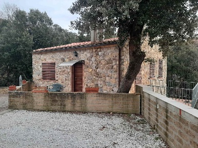 Foto Rustico in Via del Commercio, Santa Luce di 65 m² con 3 locali