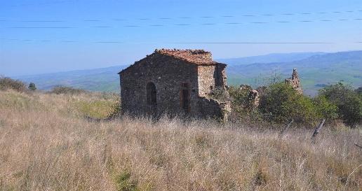 Foto Rustico a Montecatini Val di Cecina Centro di 350 m² con 8 locali