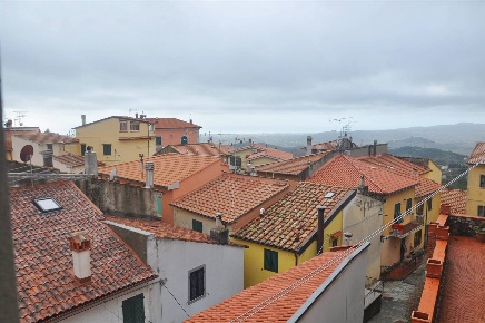 Foto Rustico in Via del Castello, Castellina Marittima di 120 m² in vendita