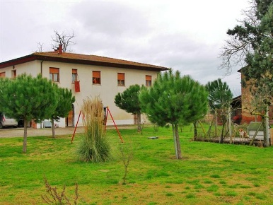 Foto Rustico a Torrita di Siena Centro di 200 m² con 3 locali in vendita