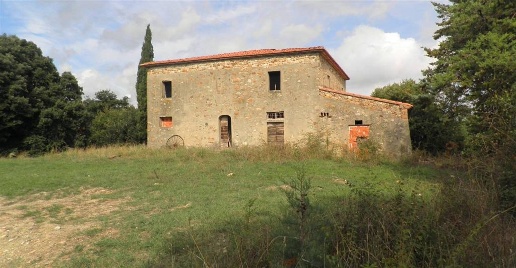 Foto Rustico in Via dei Mulini, Lajatico Centro di 300 m² con 8 locali