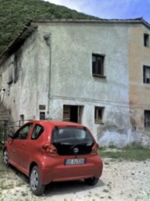Foto Rustico a Fabriano Centro di 240 m² con 7 locali in vendita