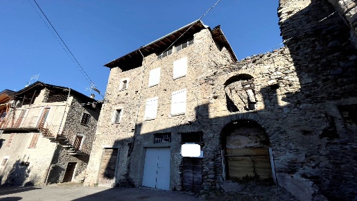 Foto Rustico a Berbenno di Valtellina Prati Gaggio di 193 m² con 7 locali