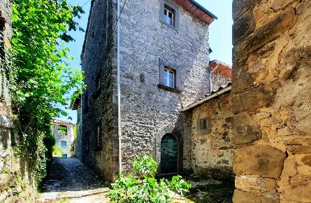 Foto Rustico in Località Celle, Pescaglia di 220 m² con 20 locali