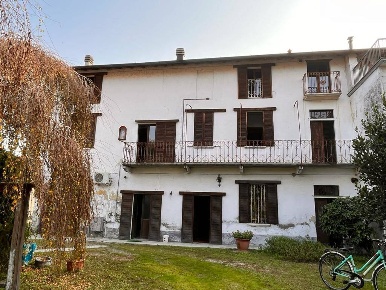 Foto Rustico in VIA ISELLA 87, Gambolò Centro di 336 m² con 5 locali
