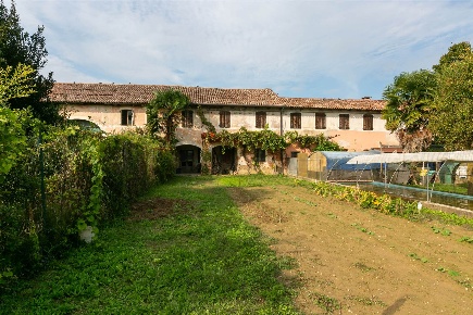 Foto Rustico a Scorzè Gallese di 153 m² con 5 locali in vendita