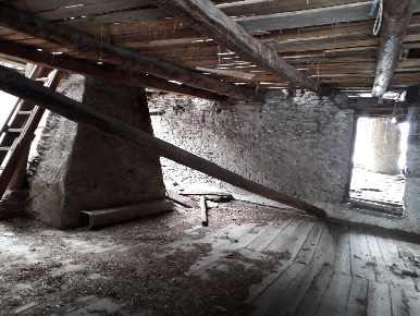 Foto Rustico a Rhêmes-Saint-Georges di 400 m² con 10 locali in vendita