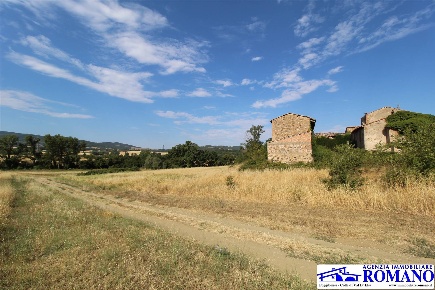 Foto Rustico a Colle di Val d'Elsa Colle Bassa, Via Gramsci di 1600 m²