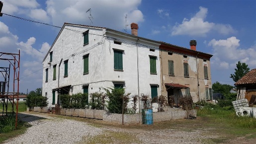 Foto Rustico a Luzzara di 250 m² con 5 locali in vendita