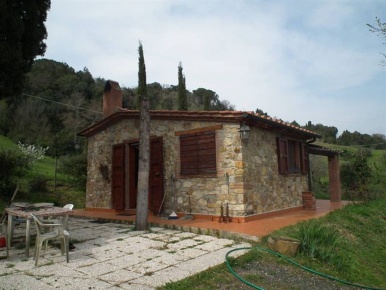 Foto Rustico a Montecatini Val di Cecina di 50 m² con 2 locali in vendita