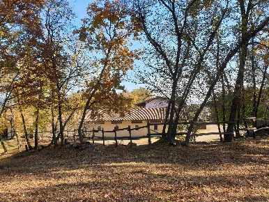 Foto Rustico a Soiano del Lago Soiano di 499 m² con 6 locali in vendita