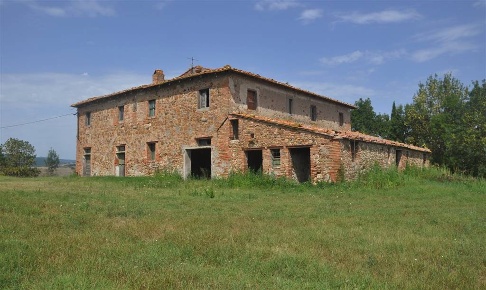 Foto Rustico in S.R.439, Lajatico di 760 m² con 20 locali in vendita