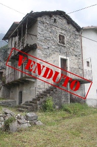 Foto Rustico in Via Mezzolpiano, Novate Mezzola Centro di 75 m² in vendita