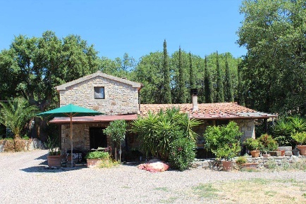 Foto Rustico a Roccastrada di 250 m² con 5 locali in vendita