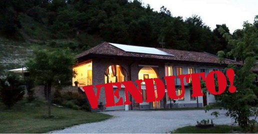 Foto Rustico a Alba Centro di 400 m² con 18 locali in vendita