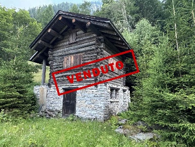Foto Rustico a Villa di Chiavenna di 43 m² con 3 locali in vendita